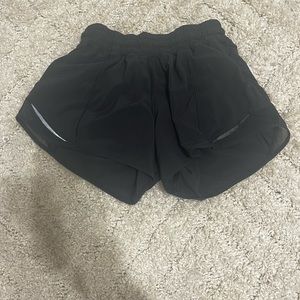 Black Lululemon Hotty Hots (size 4)